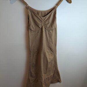 Assets Red Hot Label by Spanx Focused Firmers Slip in Tan, Sz XL